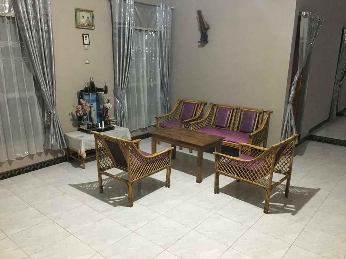 Cinnamon Guest House Bajawa Extérieur photo