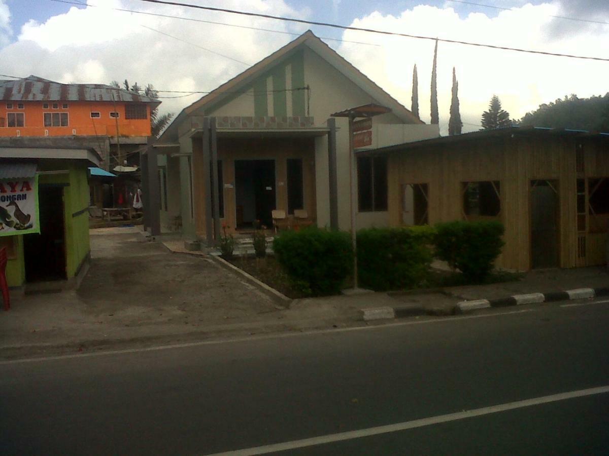 Cinnamon Guest House Bajawa Extérieur photo